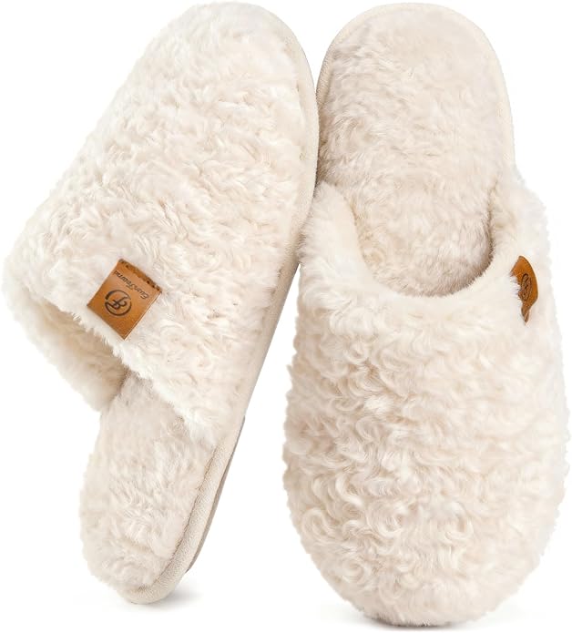 LADIES SLIPPERS